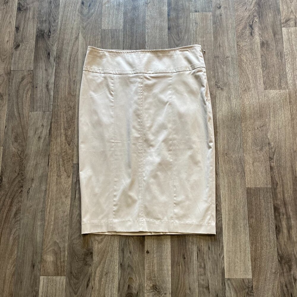NWOT Willi Smith Tan Pencil Skirt Size 4 Office Business Casual Neutral Beige